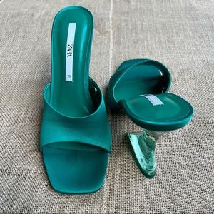 Zara Green Heel Sandal NWOT